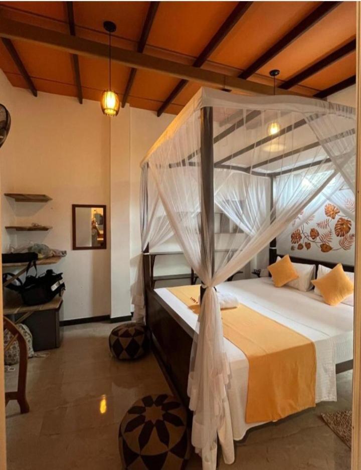 Art House Hotel Dikwella Exterior foto